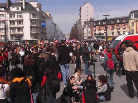 manif anti-CPE 04.04.2006